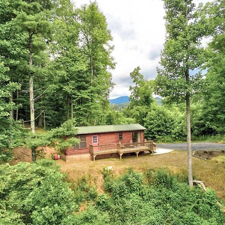 Quaint Log Cabin With Views Near West Jefferson Warrensville Exterior foto